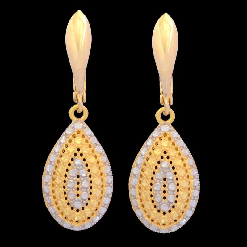 گوشواره طلا 18 عیار زنانه طلای مستجابی مدل آوا تراش اشکی کد 03