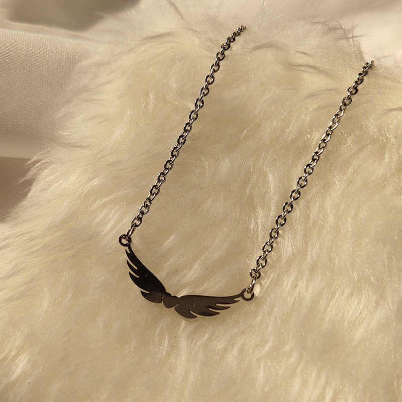 گردنبند دخترانه مدل بال فرشته کد 32 گردنبند دخترانه مدل بال فرشته کد 32