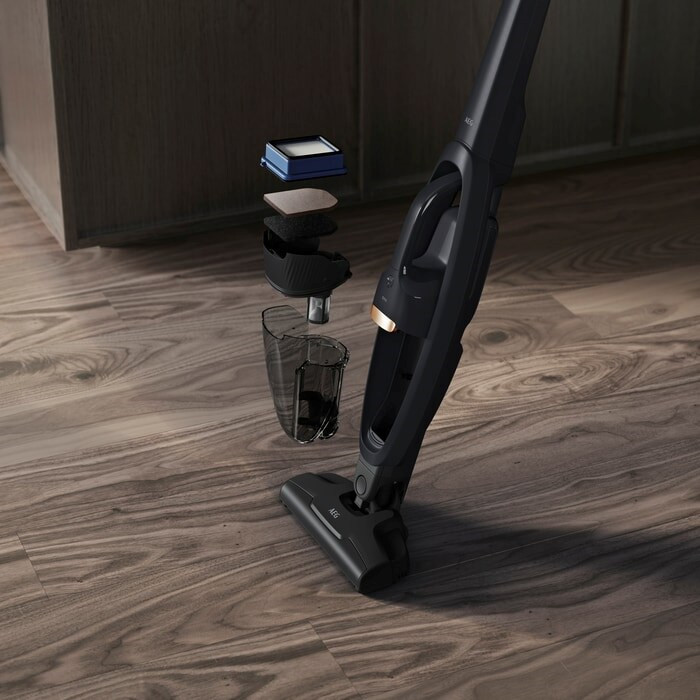 جارو شارژی عصایی آ ا گ مدل QX6-1-42GG