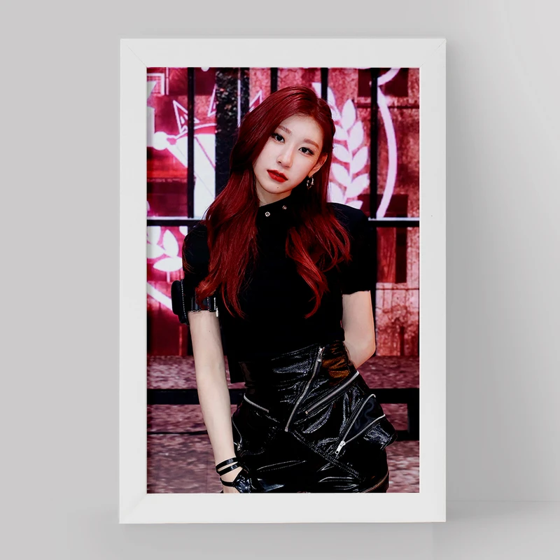 تابلو خندالو مدل چریونگ گروه ایتزی ITZY کد 20165