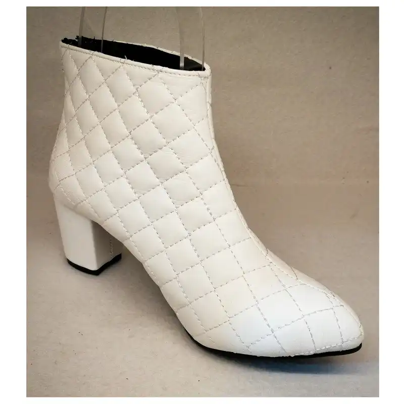 نیم بوت زنانه مدل دوخت لوزی کد wt