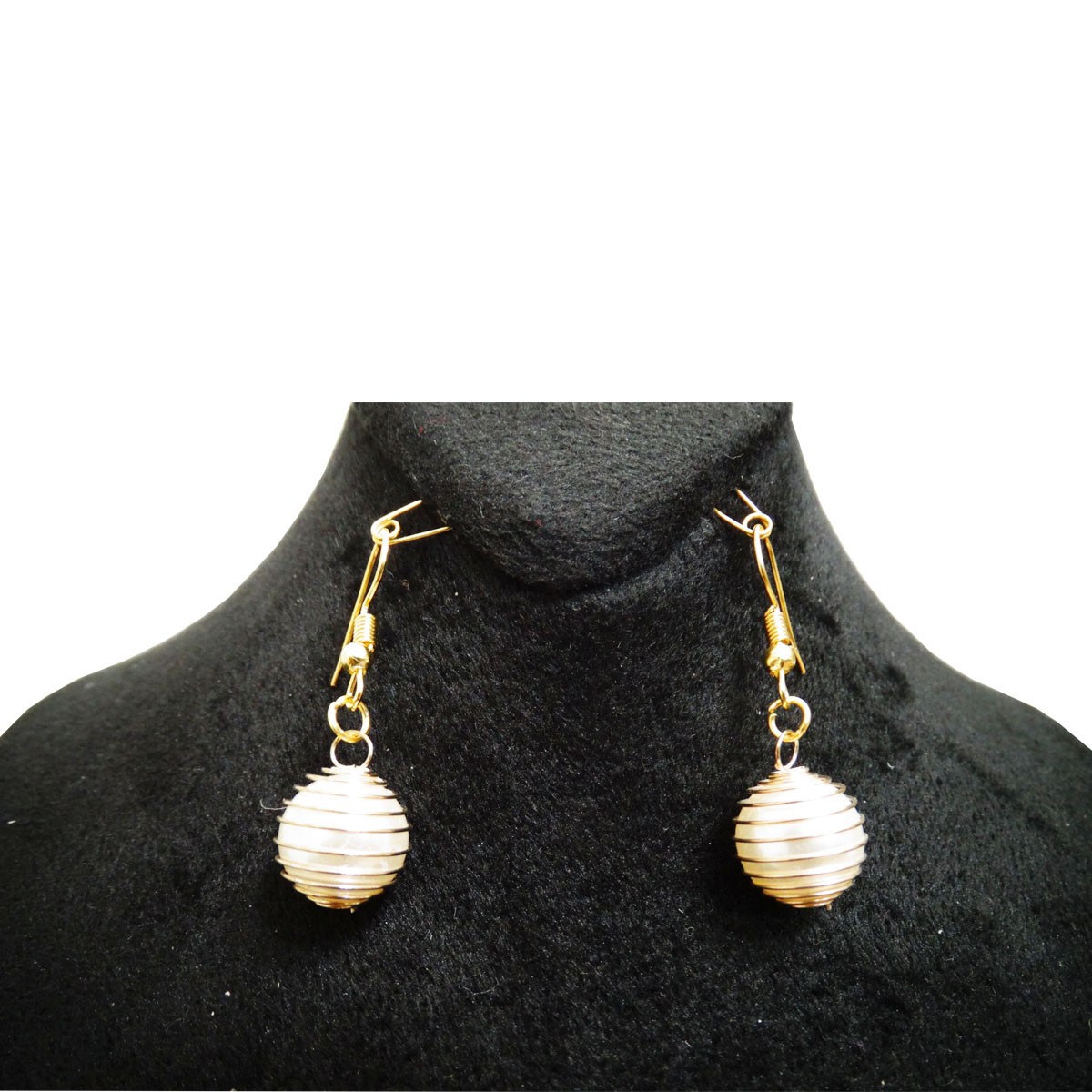 گوشواره زنانه مدل کروی مرواریدی کد 04