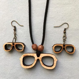 نیم ست زنانه طرح عینک کد 240