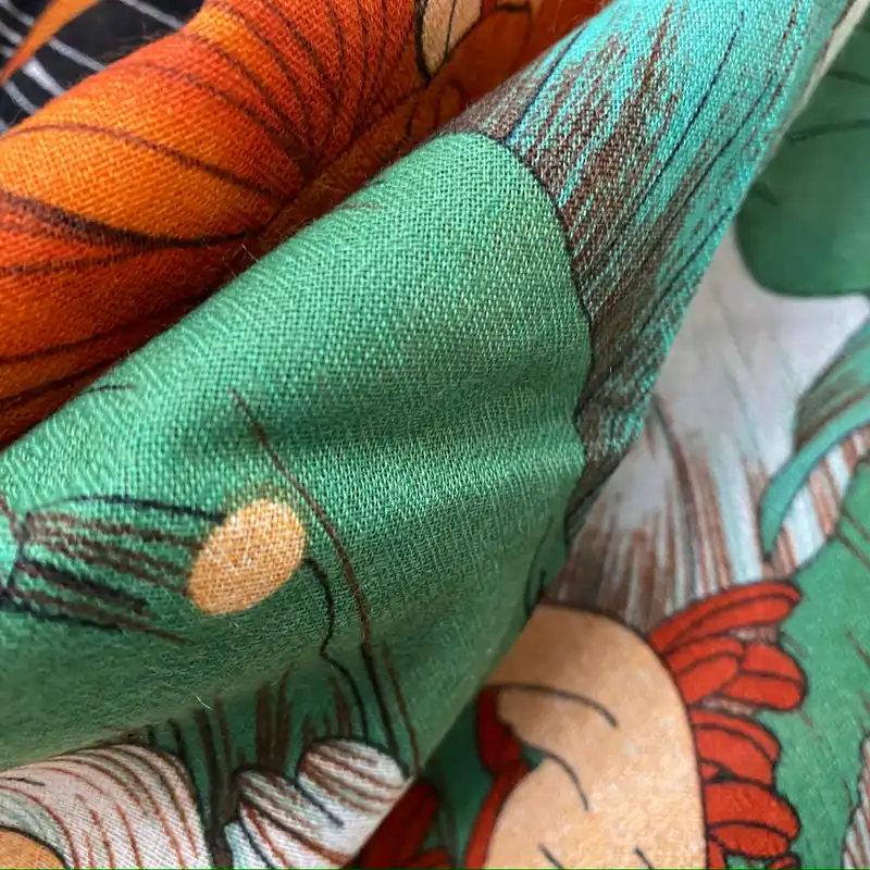 روسری زنانه مدل نخ پنبه وارداتی دور ریش کد 02