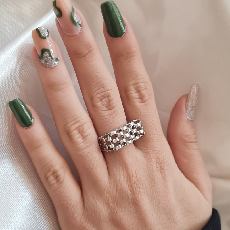 انگشتر زنانه ژوپینگ مدل تاج چهارخونه انگشتر زنانه ژوپینگ مدل تاج چهارخونه