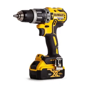 دریل پیچ گوشتی چکشی شارژی دیوالت مدل DCD796M1