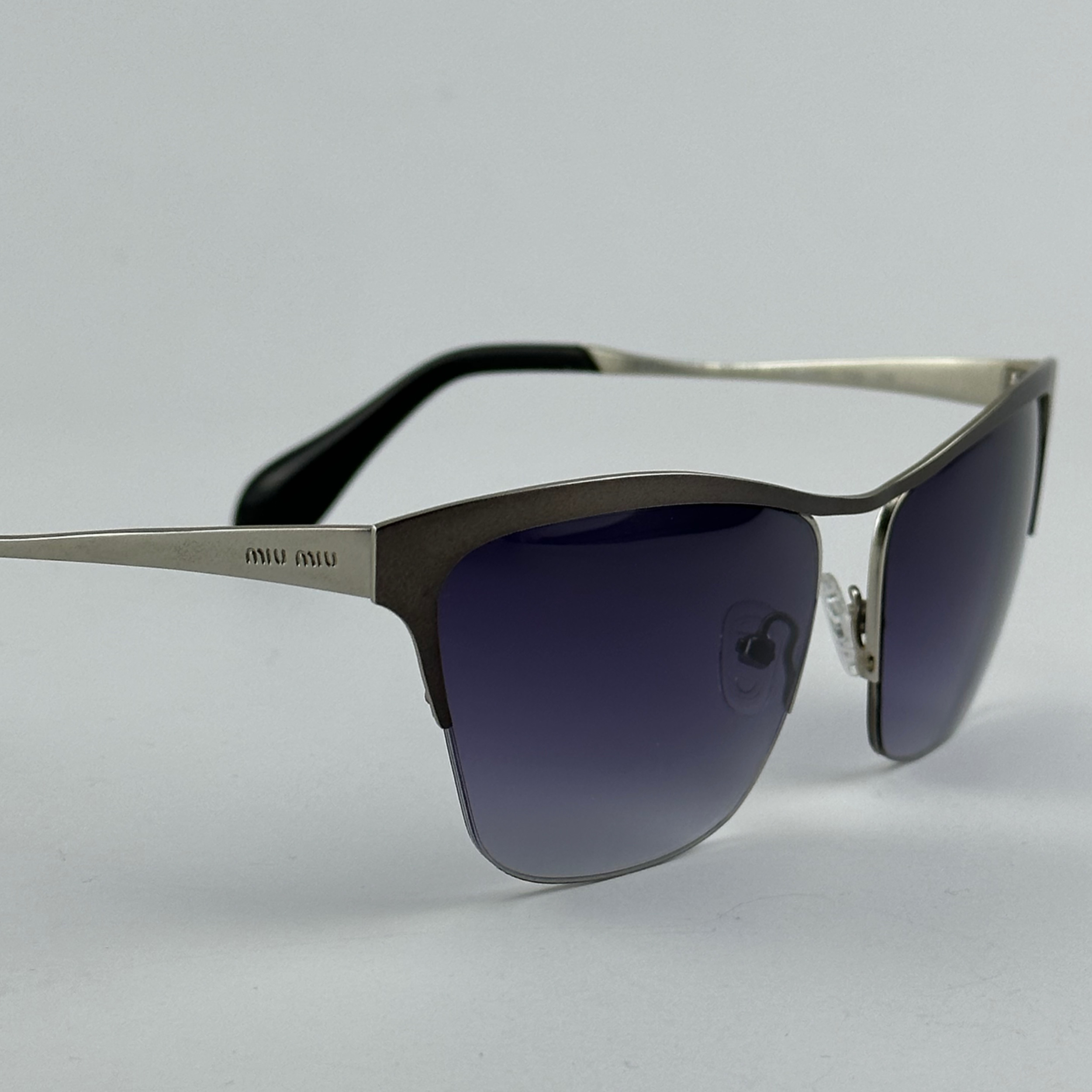 عینک آفتابی زنانه میو میو مدل SMU50ps  -  - 3