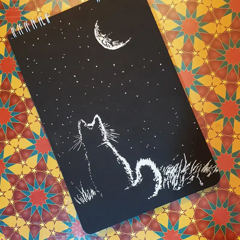 دفتر طراحی یاس آکام مدل سیاهبرگ طرح گربه