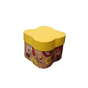 جعبه هدیه مدل گل چهار پر کد M17