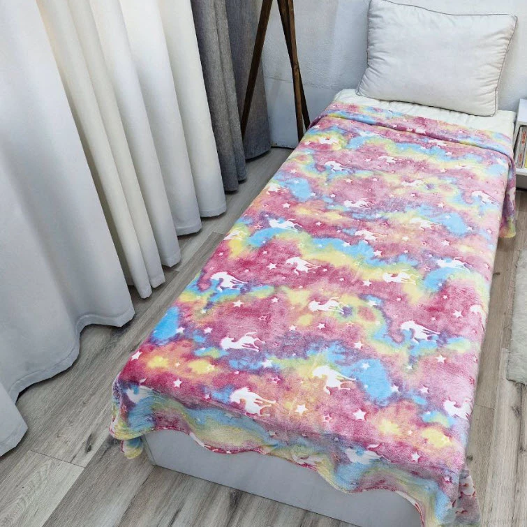 پتو مسافرتی مدل شبنما قلب و ستاره سایز 200x180 سانتی متر