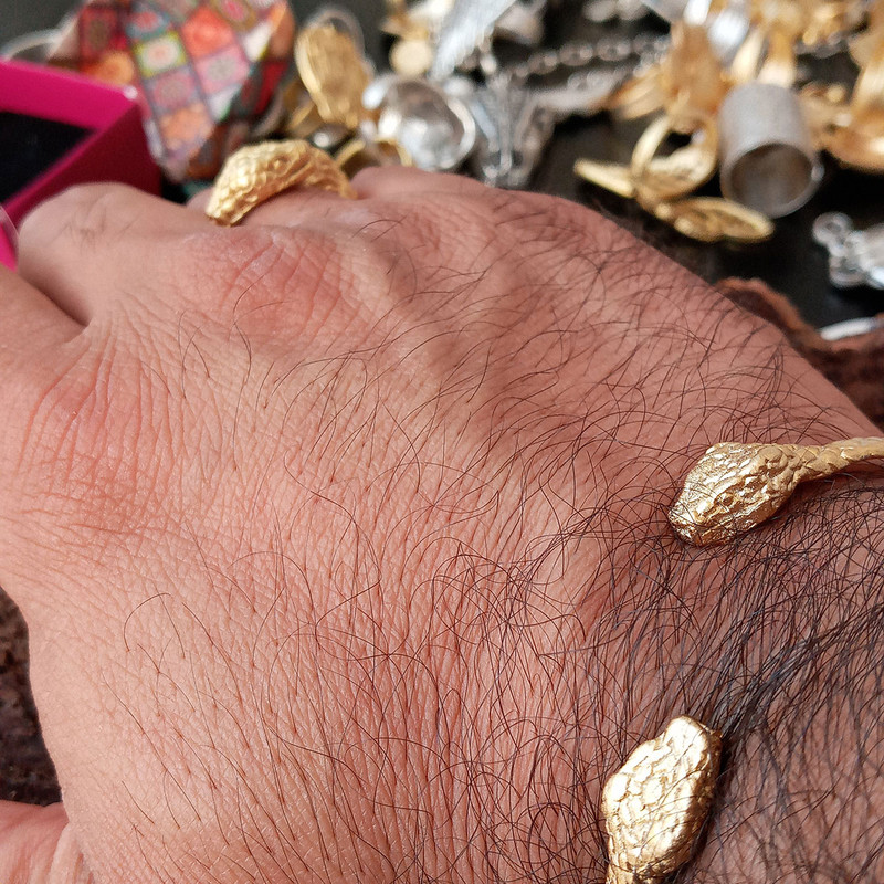 دستبند مدل ورشو کد MAR-GO-333 دستبند مدل ورشو کد MAR-GO-333