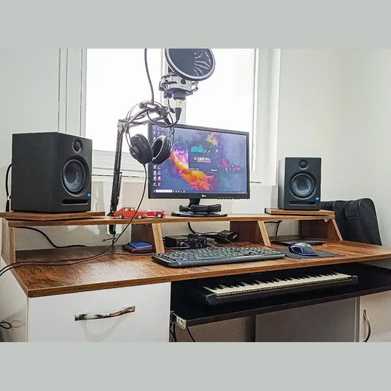 میز استودیو مدل DLP5M