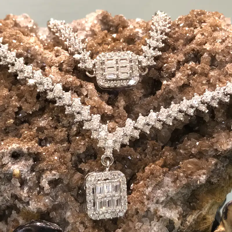 نیم ست نقره زنانه مدل نگین باگت اتریشی