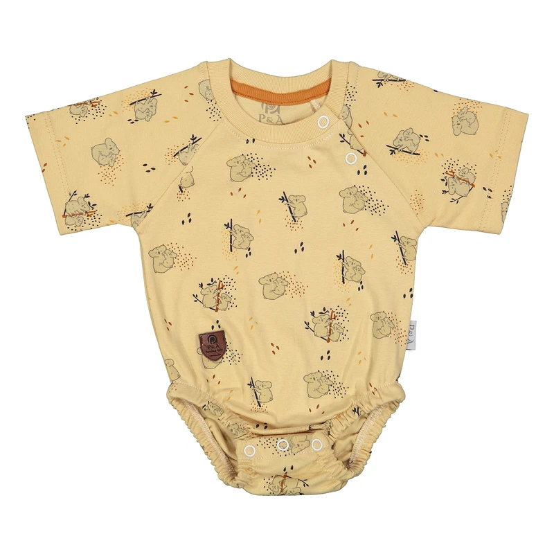 بادی آستین کوتاه نوزادی پی اند ای مدل 180339 رنگ کرم