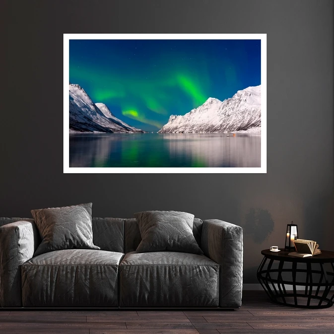 تابلو بکلیت طرح منظره دریا و شفق قطبی مدل قاب شاسی W-s8985