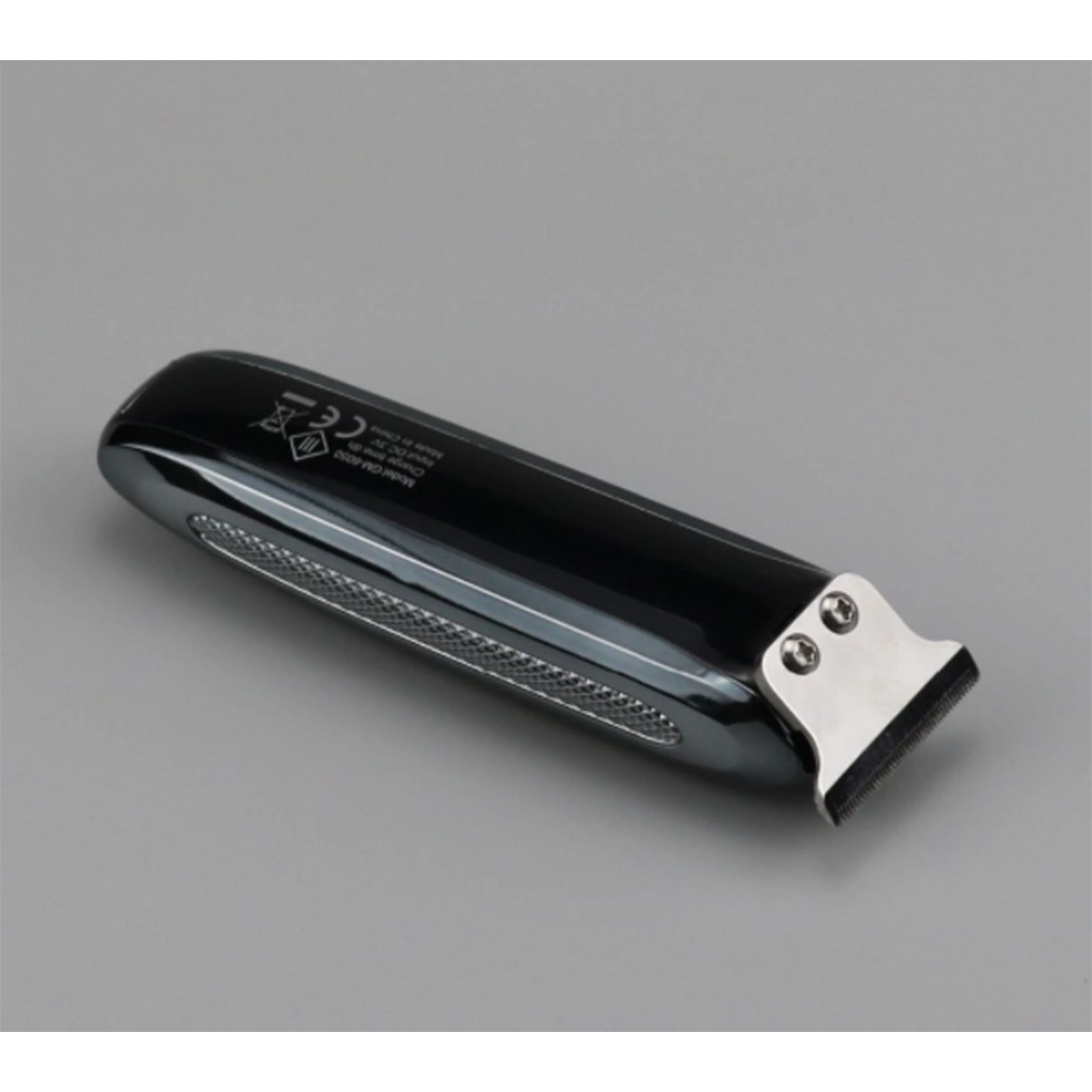 ماشین اصلاح موی سر و صورت جیمی مدل GM-6050، نمایشگر وضعیت باتری، منبع انرژی با برق، تکنولوژی اصلاح به صورت برش مستقیم، اندازه اصلاح 0.1 میلی‌متر، به‌همراه روغن، برس تمیزکننده -  - 11