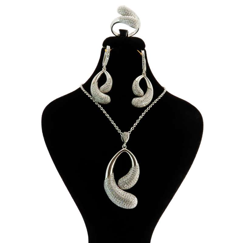 نیم ست نقره زنانه کد AV070-1 نیم ست نقره زنانه کد AV070-1