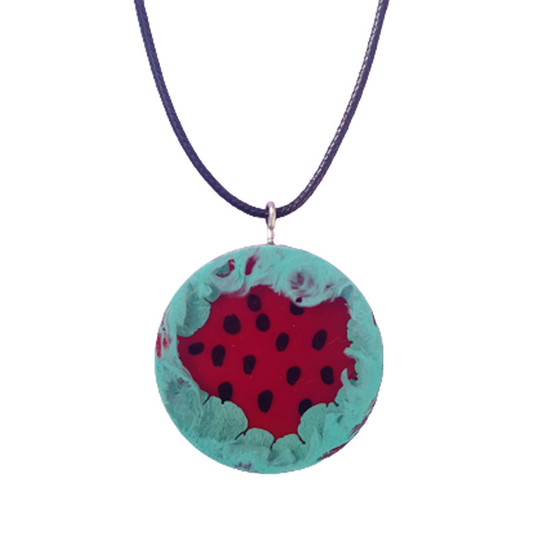 گردنبند دخترانه طرح هندوانه یلدا مدل رزینی گردنبند دخترانه طرح هندوانه یلدا مدل رزینی