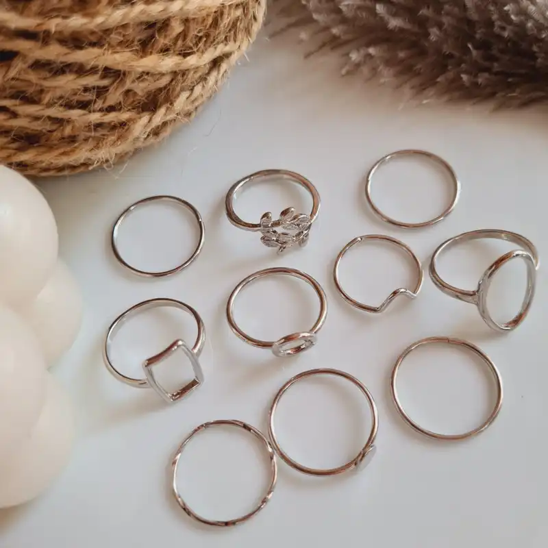 انگشتر زنانه مدل برگ و دایره مجموعه 10 عددی