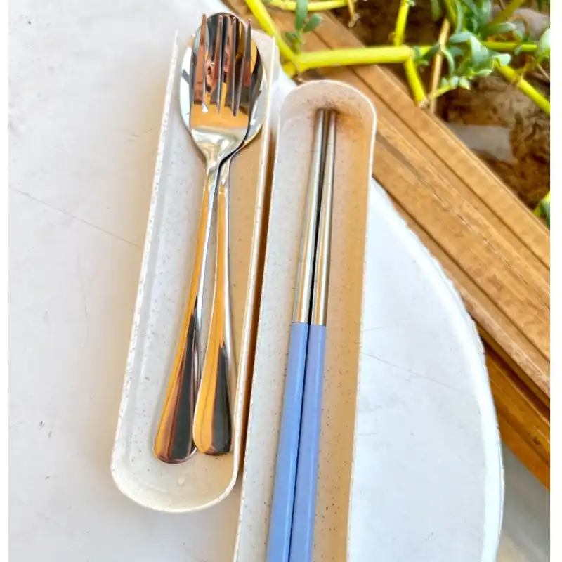 قاشق و چنگال سفری مدل A700 مجموعه چهار عددی