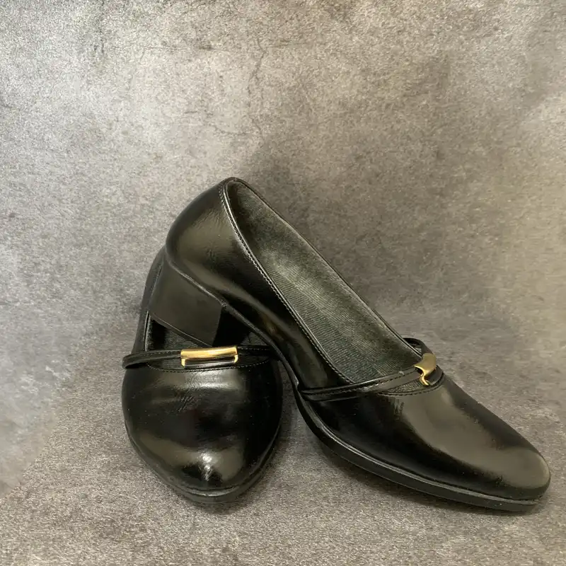 کفش زنانه مدل نیلوفر