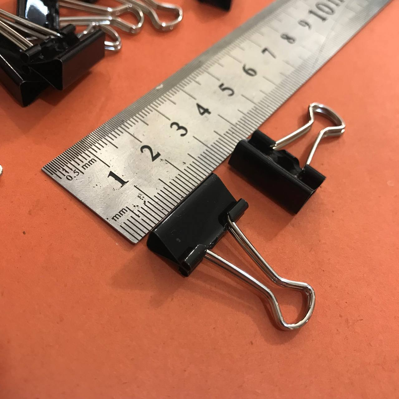 گیره کاغذ مدل دی وای مجموعه 12 عددی گیره کاغذ مدل دی وای مجموعه 12 عددی