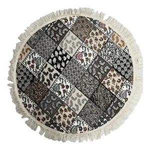 فرش ماشینی 500 شانه زمینه طوسی حاشیه طوسی مدل C3