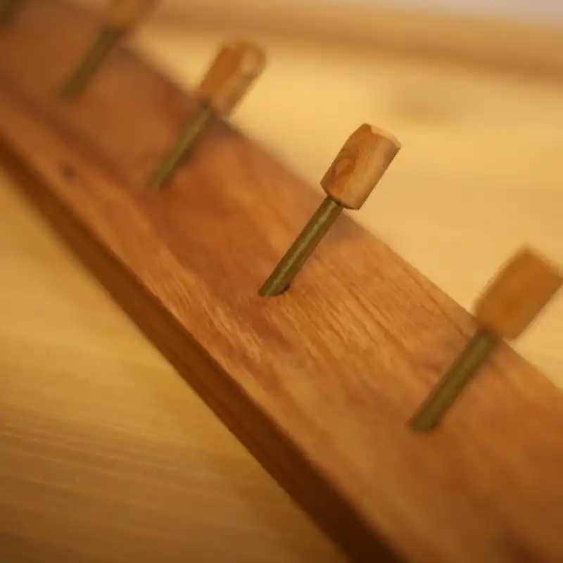 آویز لباس مدل ایکا