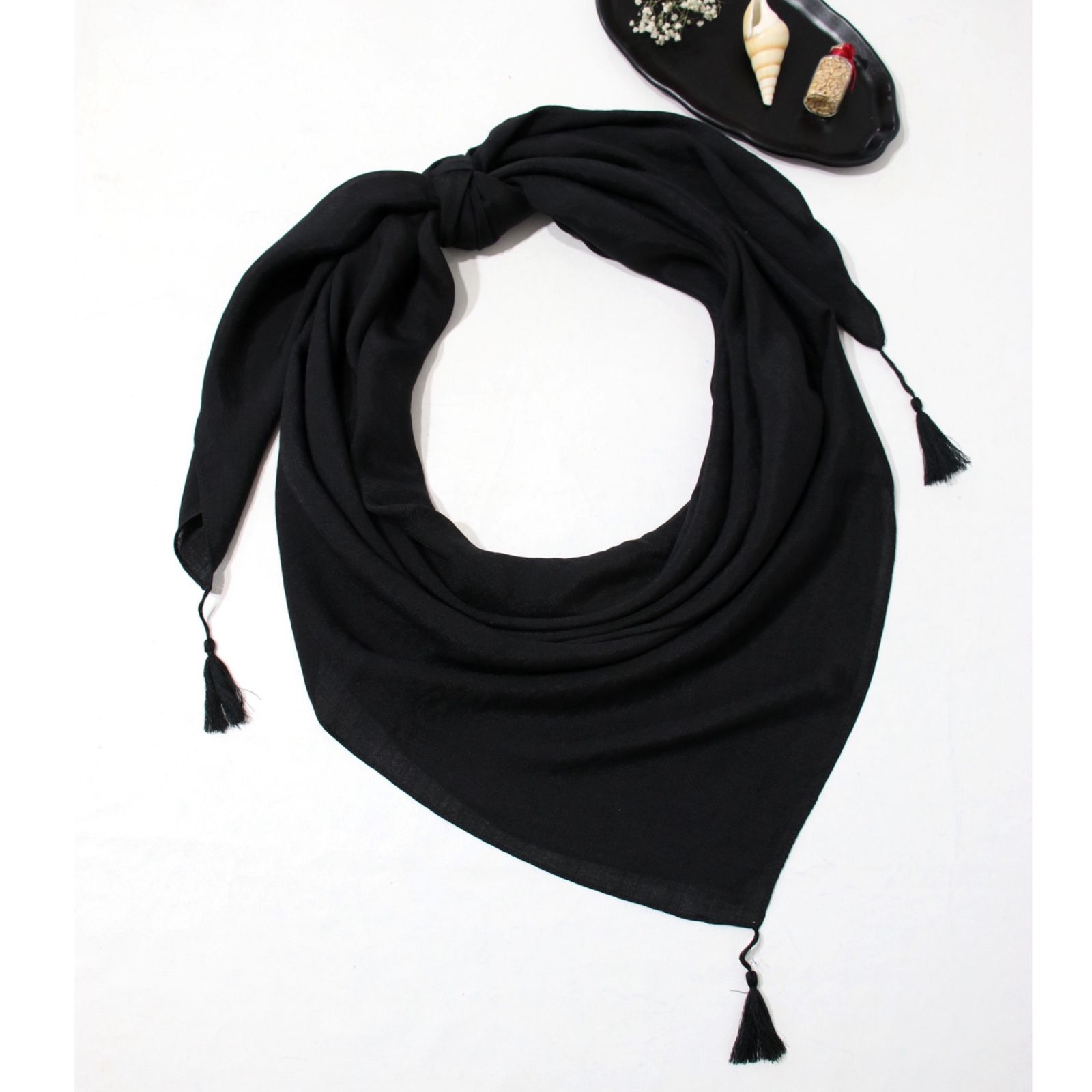 روسری زنانه مدل نخی ساده قواره 140 منگوله دار کد ana-4097 -  - 2