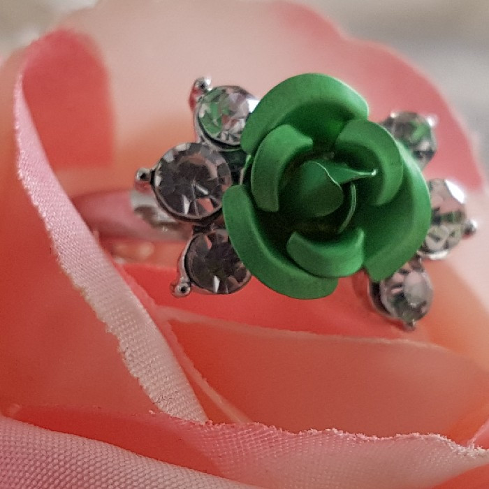 انگشتر دخترانه مدل گل رز کد P400 انگشتر دخترانه مدل گل رز کد P400