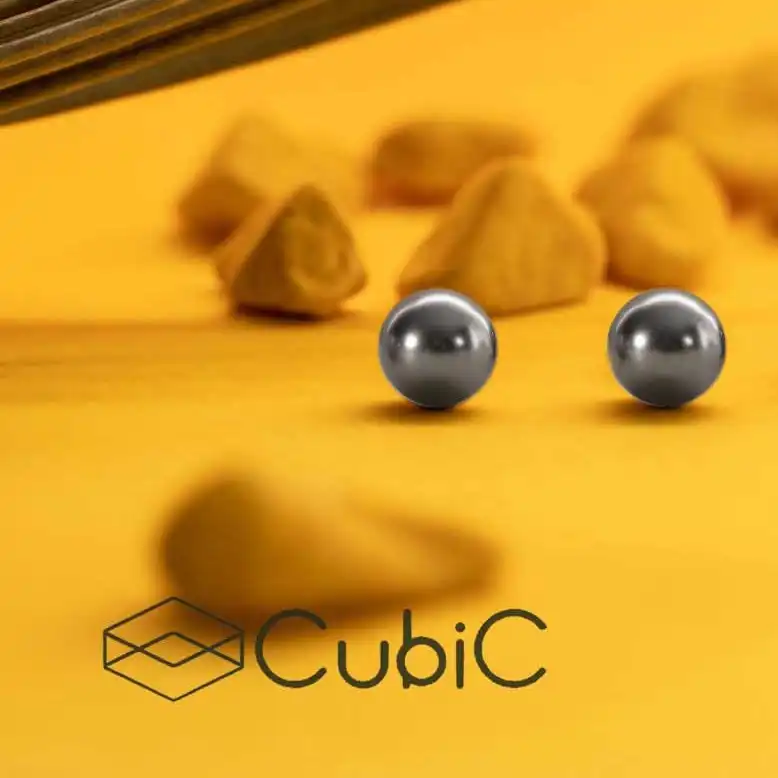 گوشواره زنانه کوبیک مدل QE-63903