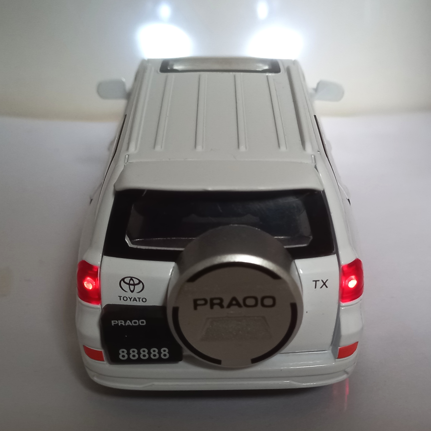 ماشین بازی مدل پرادو 6 درب باز شو