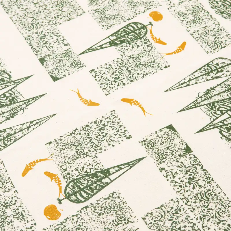 رومیزی چاپ دستی گدار مدل باغ کاشی