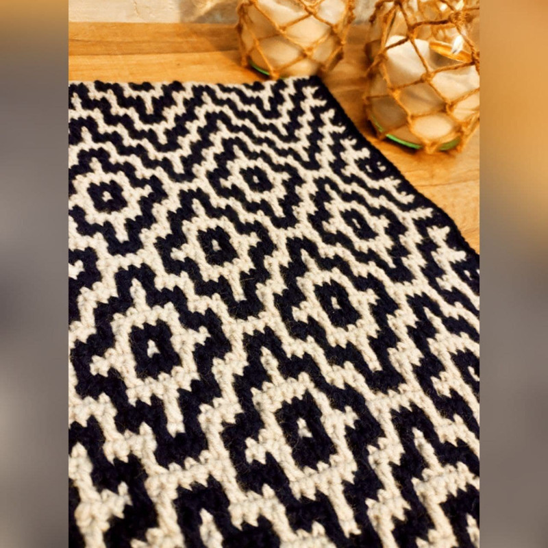 شال مبل مدل موزاییکی 007 سایز 105x95 سانتی متر