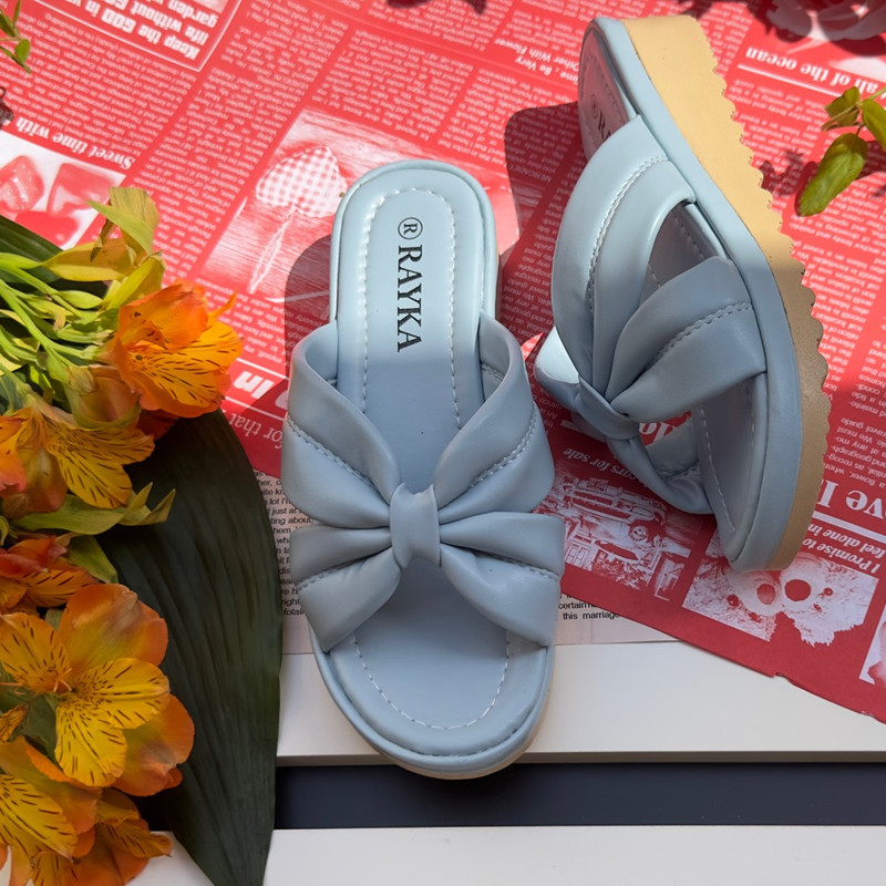 صندل زنانه رایکا طب مدل پریسا کد Bl