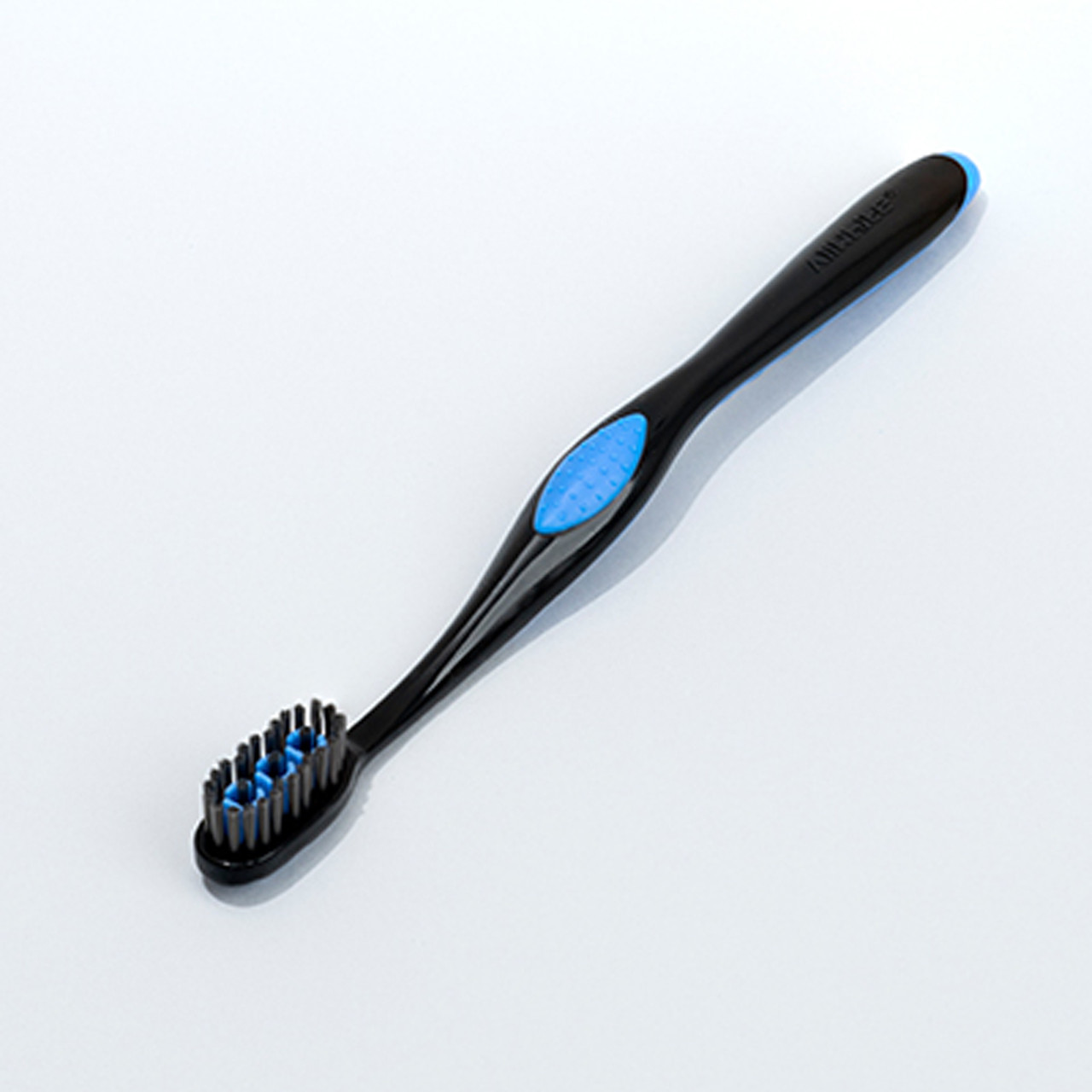 مسواک آل وایت مدل Carbon با برس متوسط