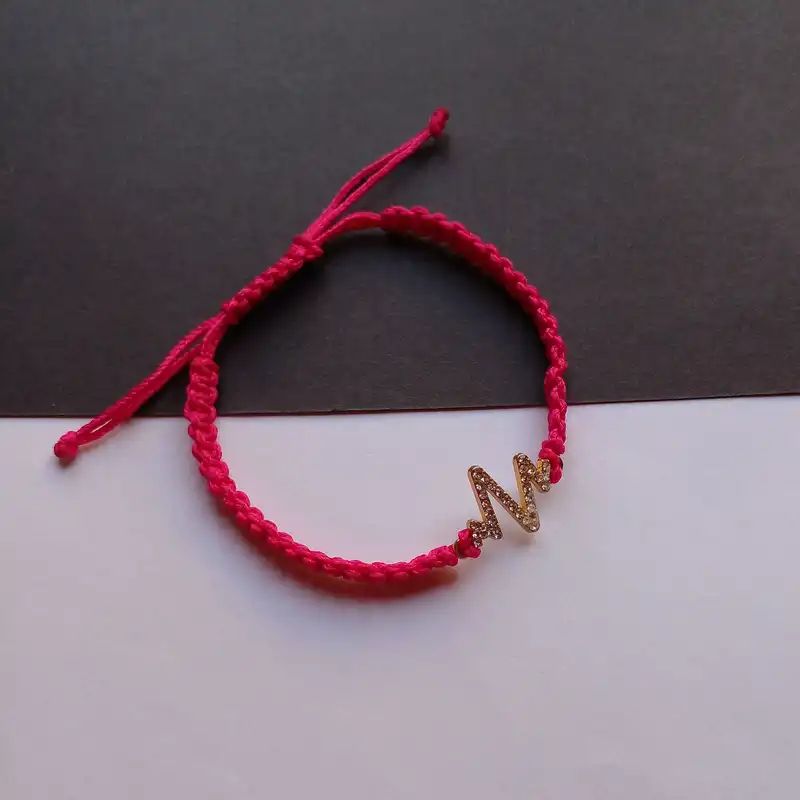 دستبند زنانه مدل بافت ضربان قلب کد HC096