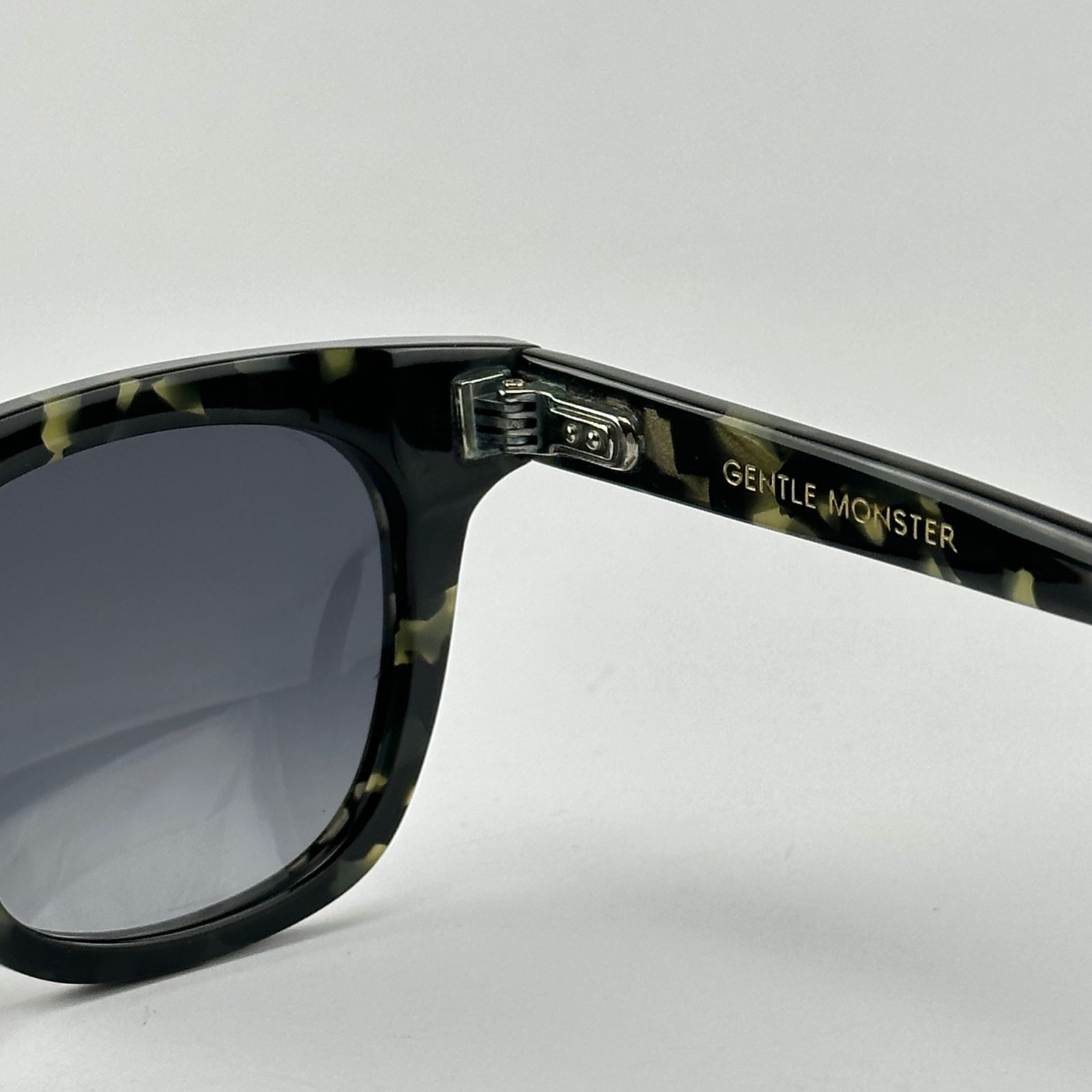 عینک آفتابی جنتل مانستر مدل South Side -  - 4