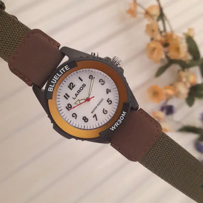 ساعت مچی عقربه ای لاروس مدل 0717-aq53