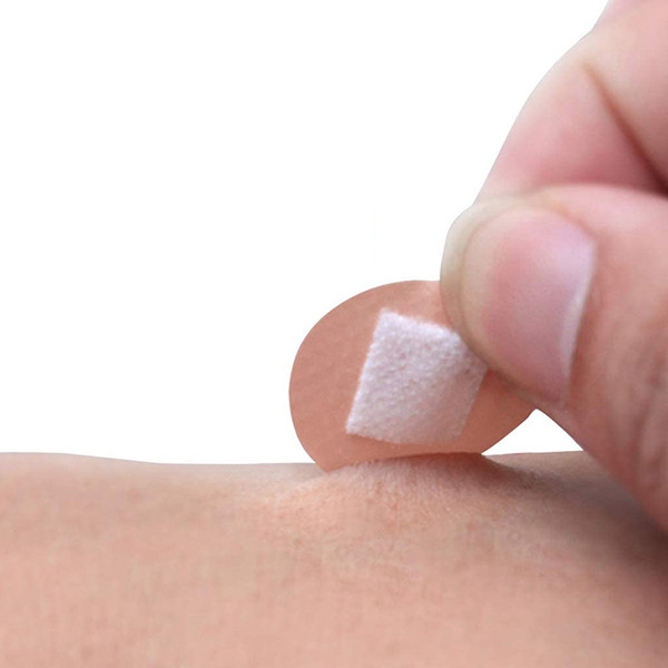 چسب زخم نکسکیر کد 1049 بسته 65 عددی