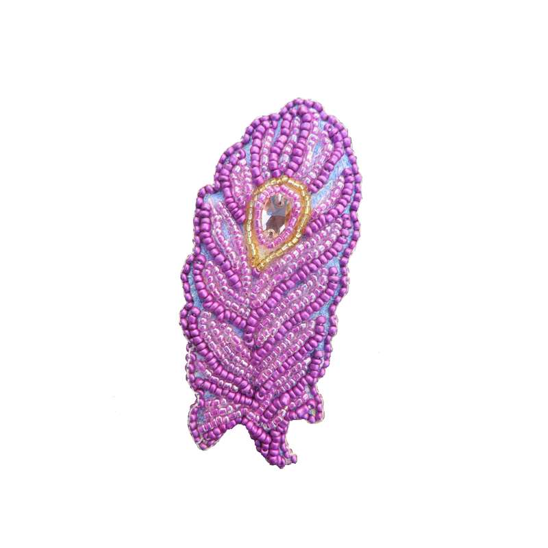 گل سینه زنانه طرح پر طاووس کد SW14