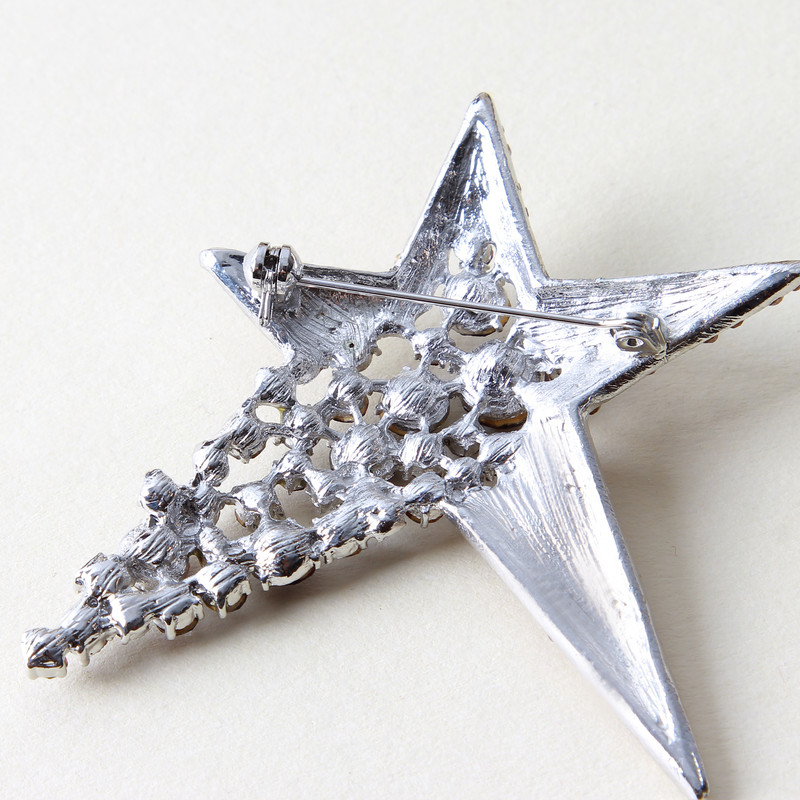 گل سینه زنانه بازرگانی میلادی مدل استیل رنگ ثابت ضد حساسیت فول نگین بدون ریزش طرح فانتزی ستاره کد ACZ_048