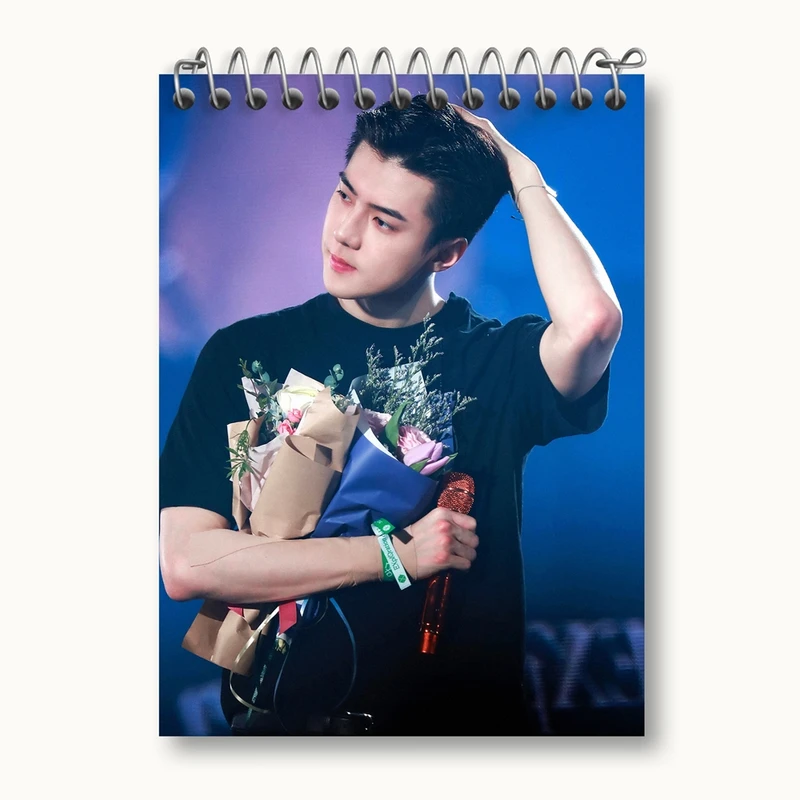 دفتر یادداشت 50 برگ خندالو مدل سهون گروه اکسو EXO کد 13471