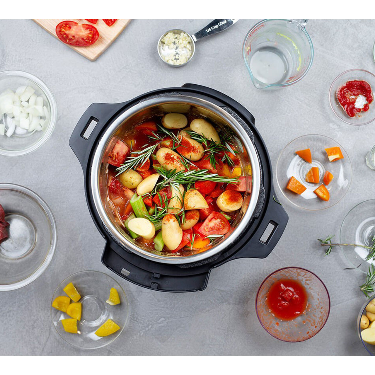 زودپز برقی نوتریکوک مدل GT606-M09