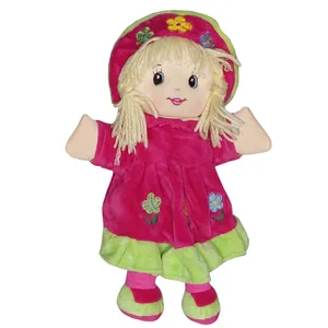 عروسک طرح دختر رومی مدل دامن گل دار کد 753 ارتفاع 28 سانتی‌متر