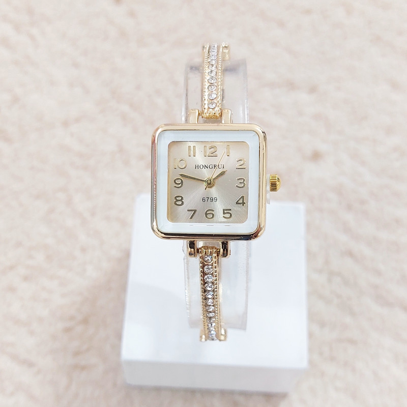 ساعت مچی عقربه ای زنانه مدل هانگروی مدل دستبندی ظریف نگین دار ساعت مچی عقربه ای زنانه مدل هانگروی مدل دستبندی ظریف نگین دار