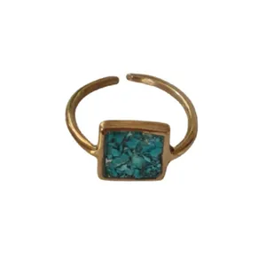 انگشتر زنانه مدل رزین فیروزه مربعی