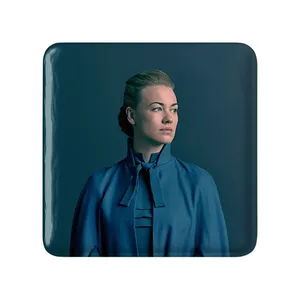 مگنت خندالو مدل سریال سرگذشت یک ندیمه The Handmaid&#39;s Tale کد 28638