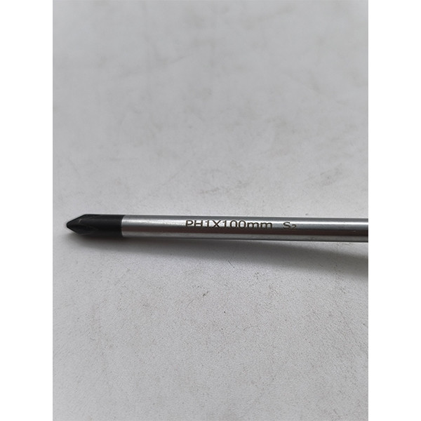 پیچ گوشتی چهارسو بی ام تولز مدل PH1x100 سایز 100 میلی متر