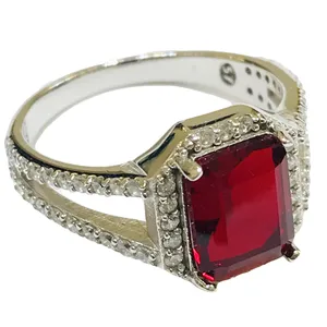 انگشتر نقره زنانه مدل جواهری با نگین اتریشی